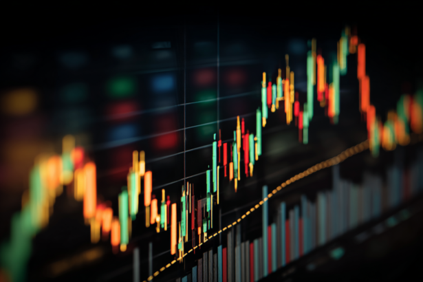 A stock market chart illustrating long-term investing and the comparison between ETFs and mutual funds